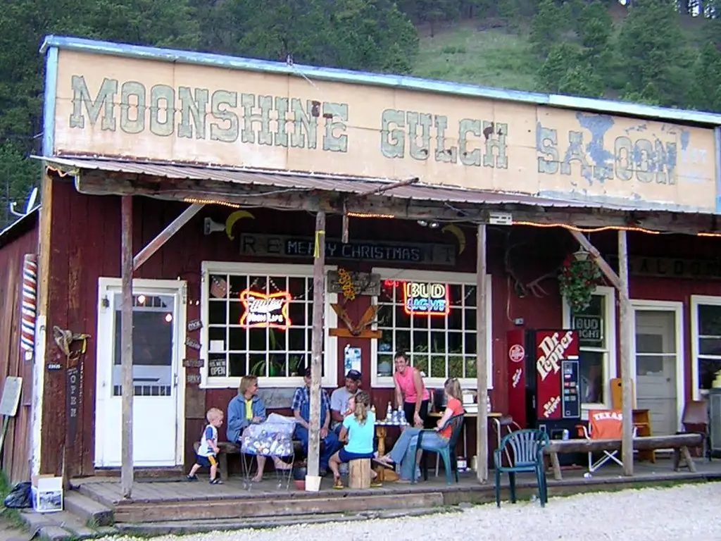 The Moonshine Gulch Saloon in Rochford, with riders out front